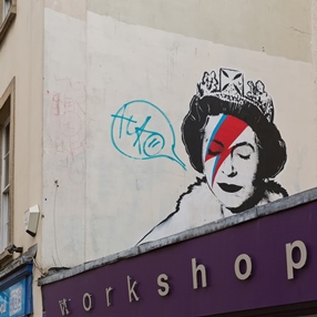 Banksy art Royal Queen