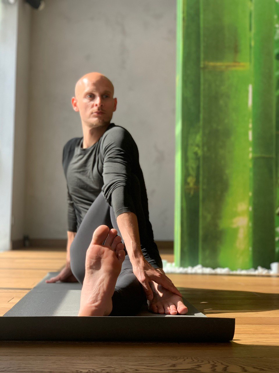 Yoga with Konstantin Novikov – A Step Toward a Conscious Lifestyle