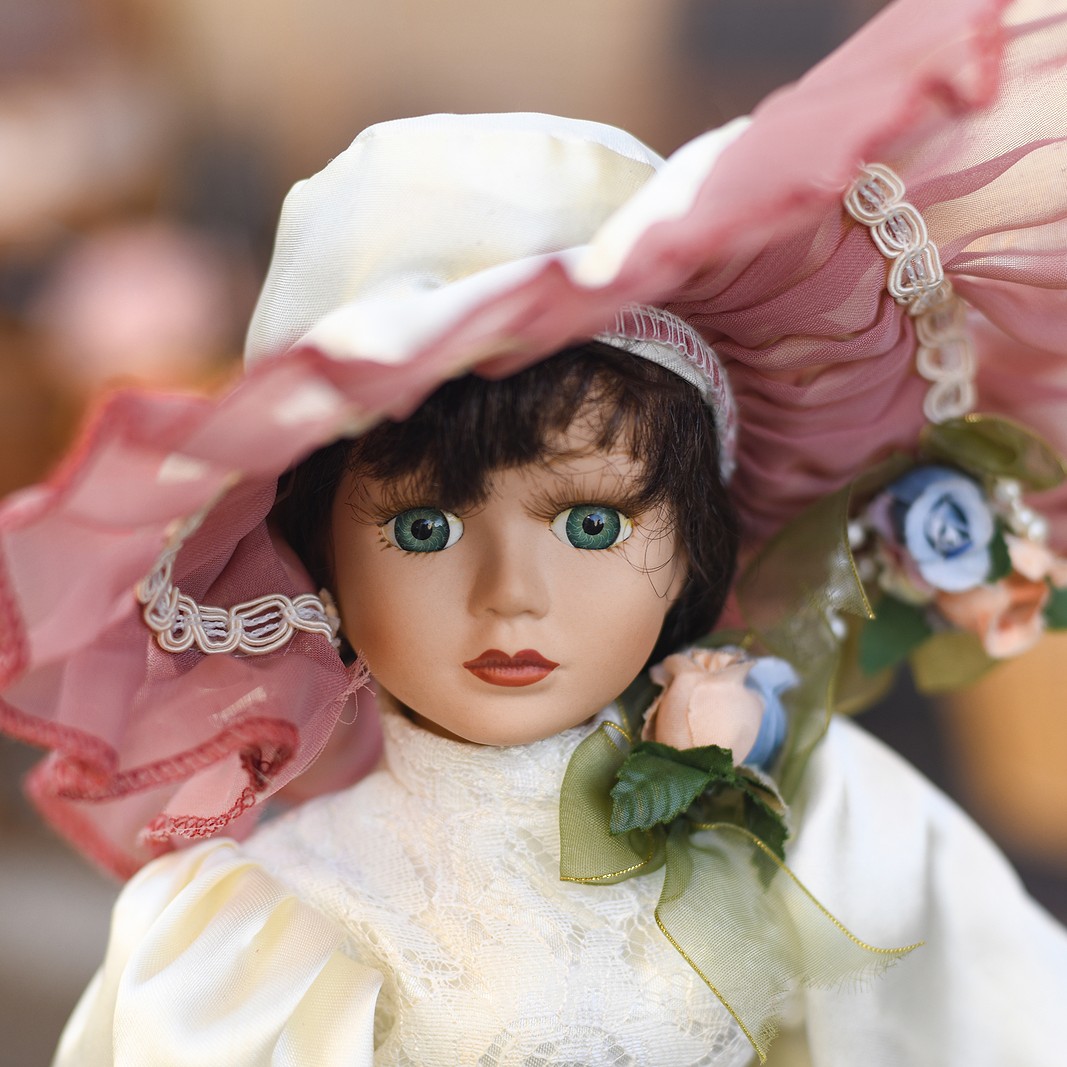 Valuable Porcelain Dolls: History and Market Records