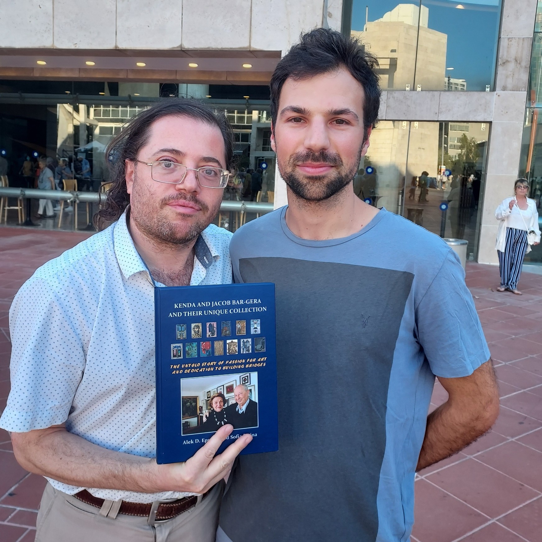 Alek Epstein with Nadav Feiner, Jacob and Kenda Bar-Gera’s grandson. Tel Aviv, September 20, 2022