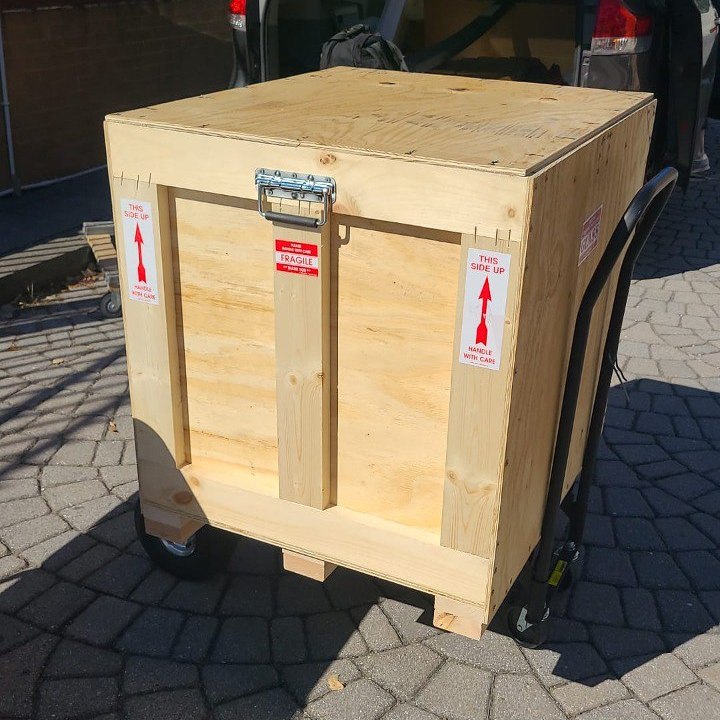 What Makes an International Shipping Crate Better Than a Box?