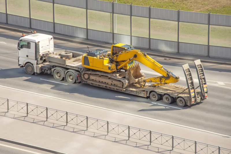 5 Biggest Mistakes to Avoid When Moving Heavy Equipment