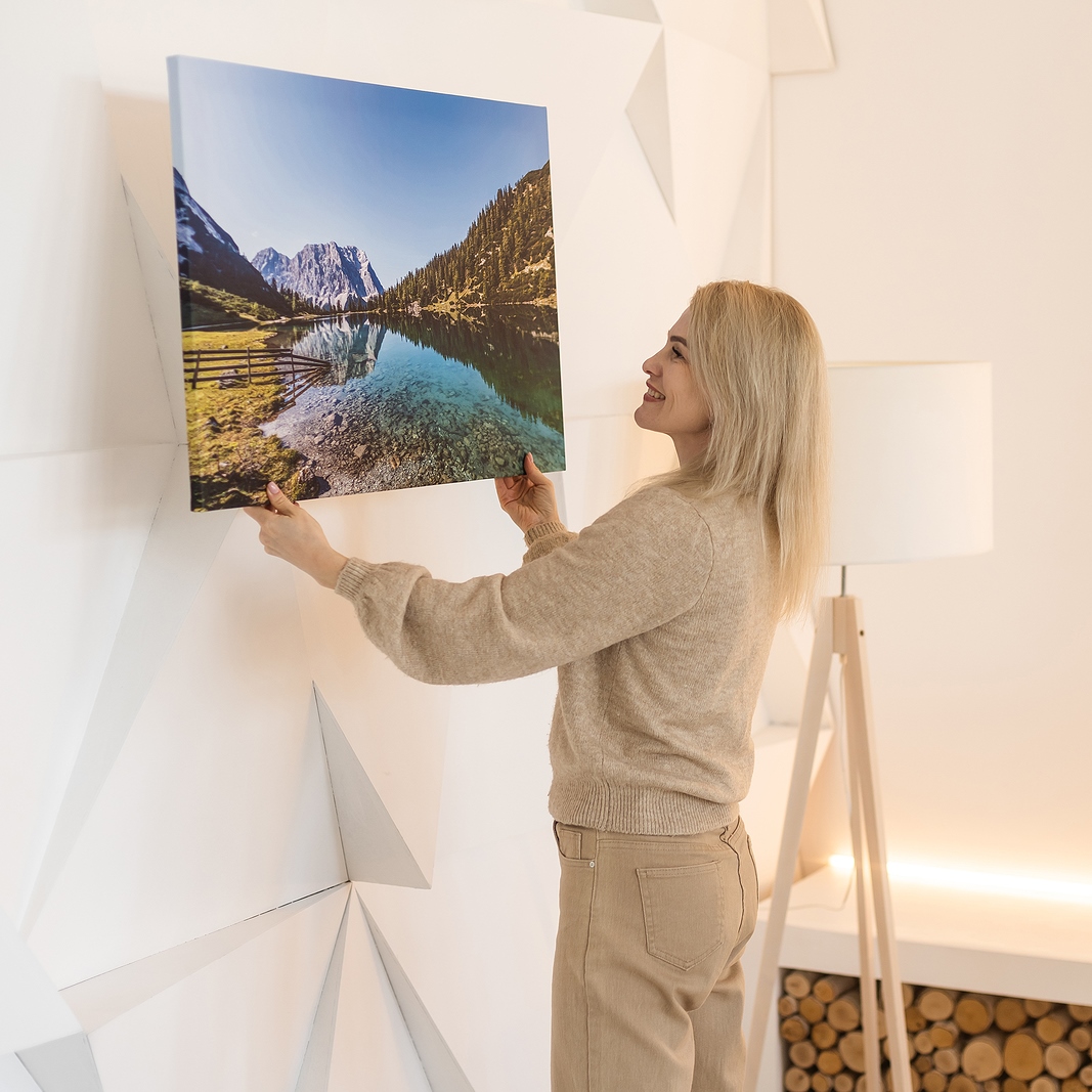 5 Tips on Properly Arranging Wall Art