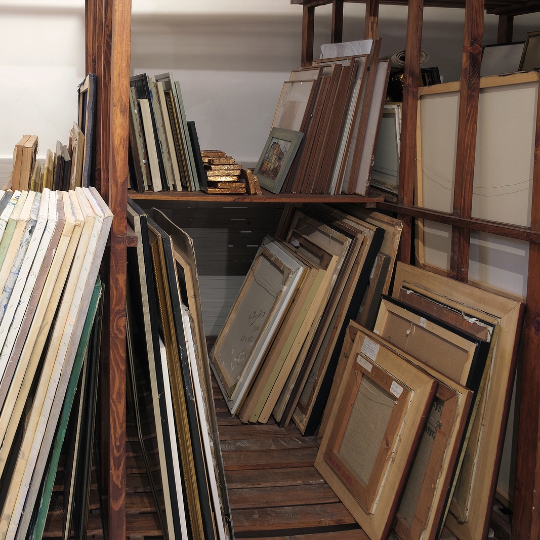 Reasons Why You Might Need Art Storage Units