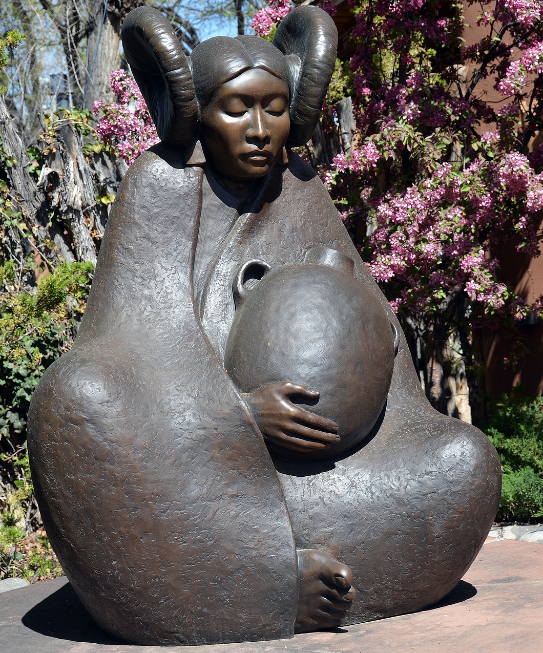 Preparing for an Art Sale in Santa Fe: Tips for Collectors