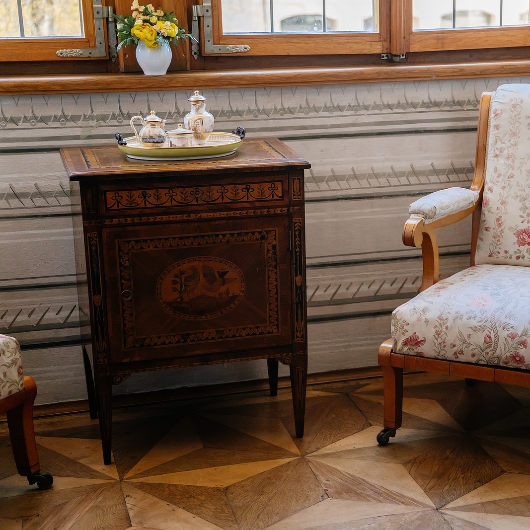 How to Overcome the Challenges of Shipping Antique Furniture
