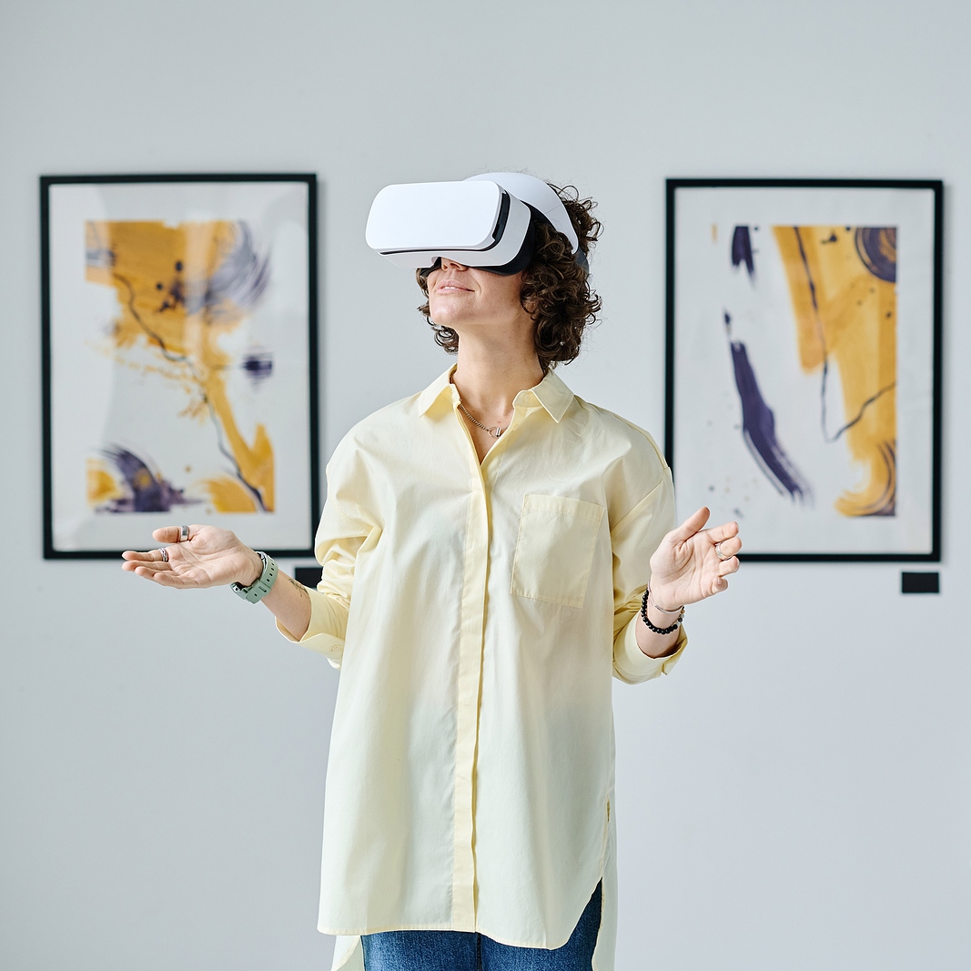 A Guide to Virtual Museums: 7 Tips for Art Lovers