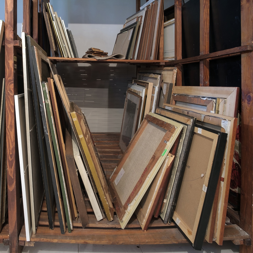 The Art of Protection: Best Practices for Storing Artwork in Warehouses