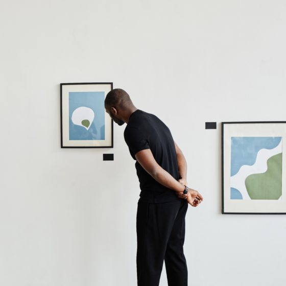 An Ultimate Guide to Starting an Art Collection in 2025