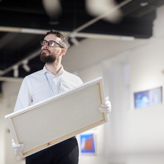 Art Installers Near Me: How to Find and What to Expect