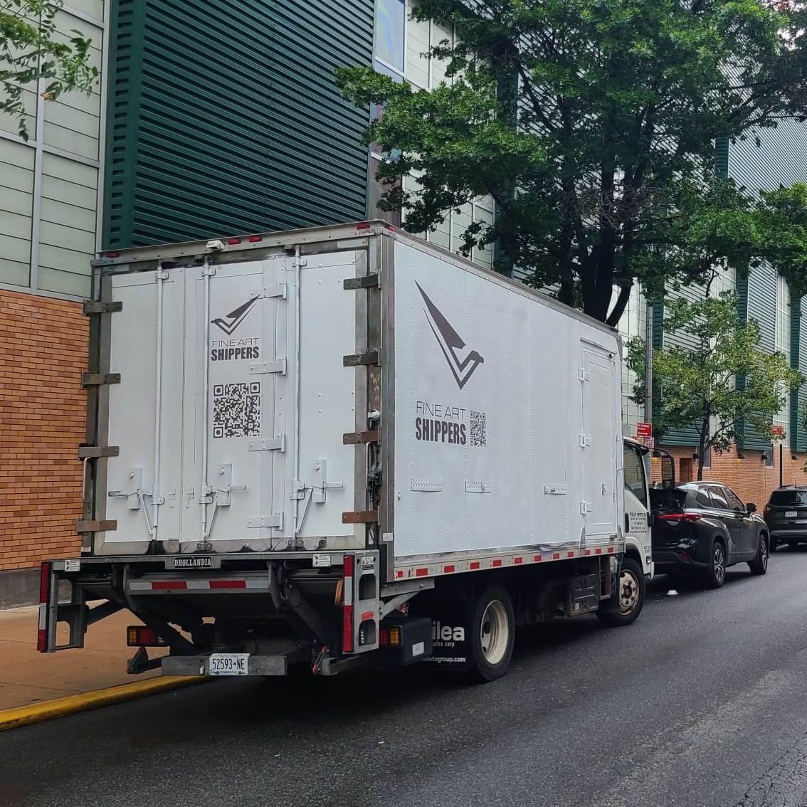 Artwork Shipping Services: Why Are They in High Demand Today?