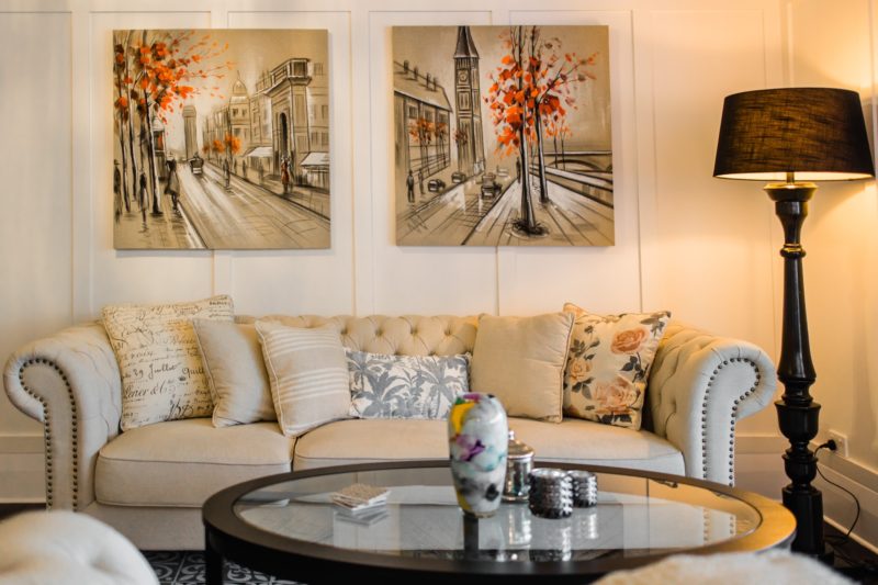 Wall Art Prints for your Living Room: Tips for Selecting the Ideal Artwork