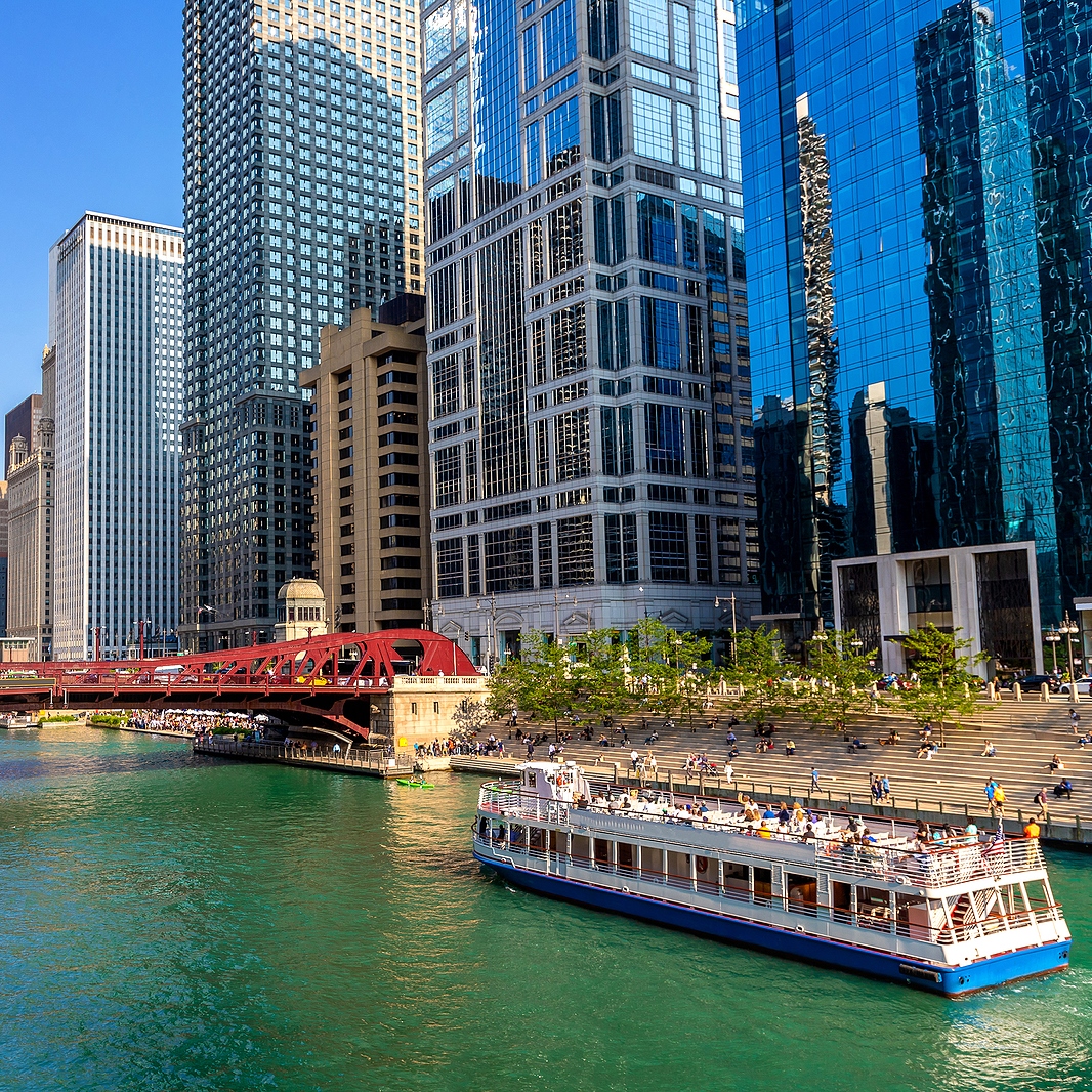 Moving to Chicago: The Real Scoop on Windy City Living