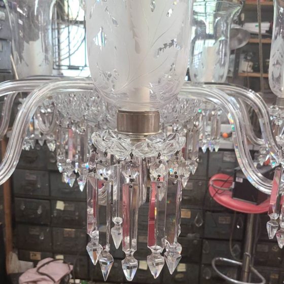 What Is the Best Way to Ship Glass & Crystal Chandeliers?