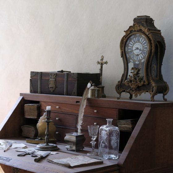 Tips from Fine Art Transportation Company: Antiques for Your Home