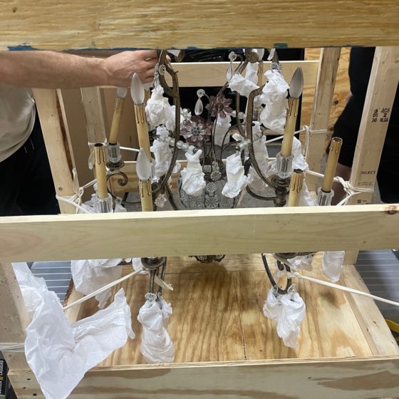 Fine Art Shippers Is an Expert in Shipping Chandeliers and Glass