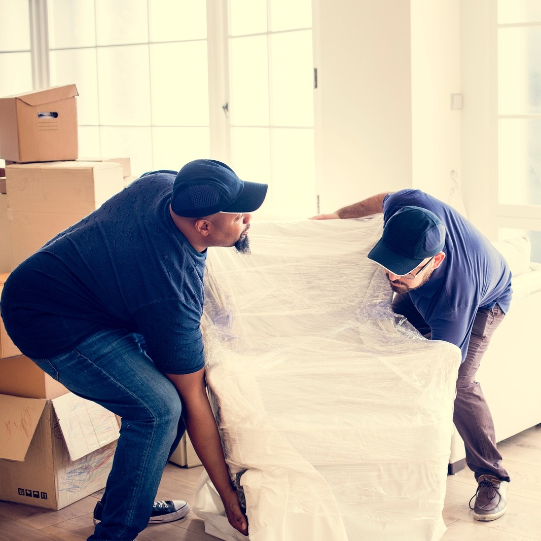 What Distinguishes Mediocre and High-End Moving Services?