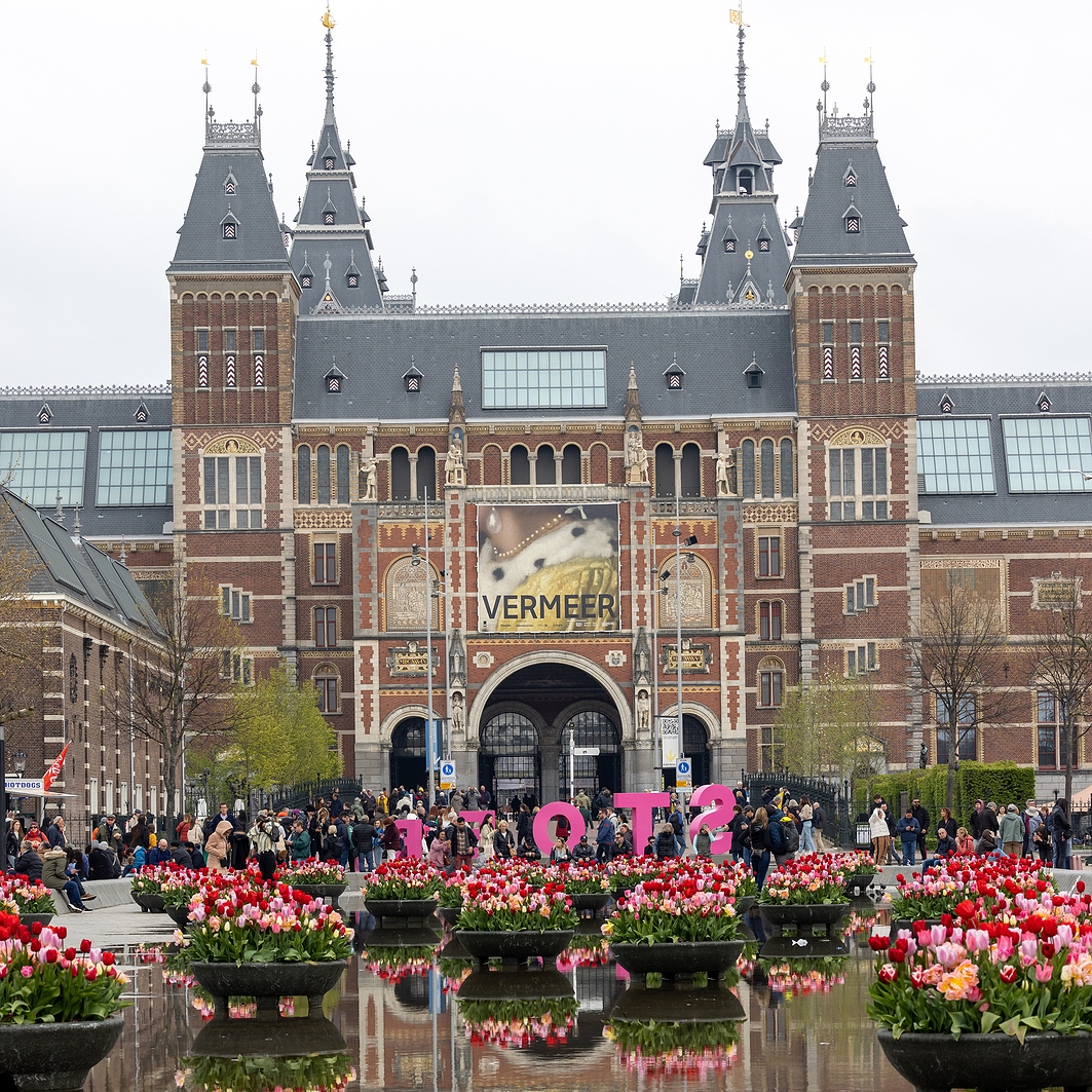 Beyond Borders: How Fine Art Shipping Services Connect Masterpieces