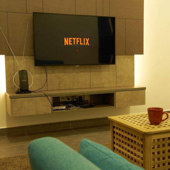 How to Ship a TV Safely and Quickly?