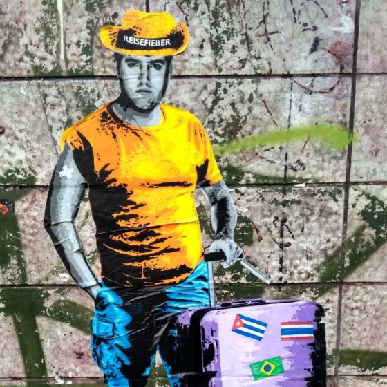 Reisefieber: New Intervention by the Street Artist LAPIZ