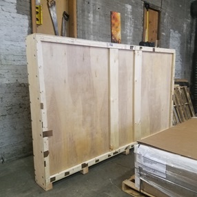 Choosing New York Antique Movers for Shipping a Large Mirror