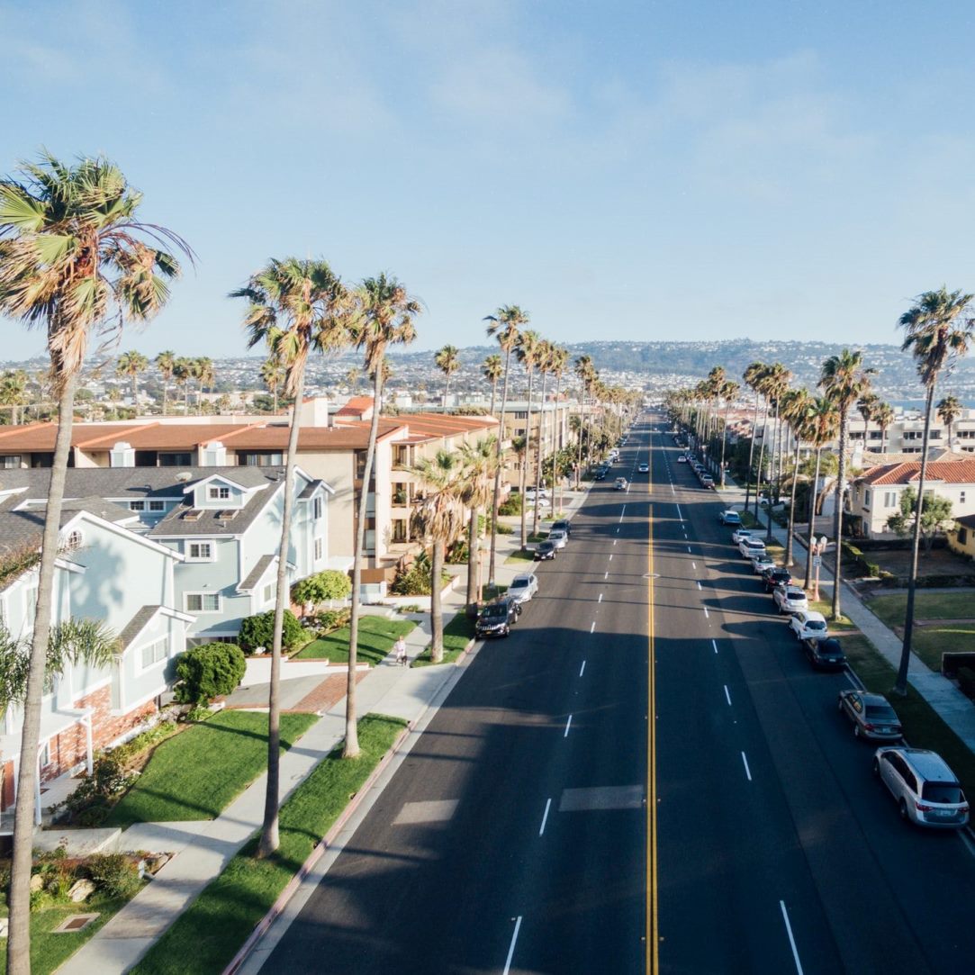 A Guide to Moving from New York to California