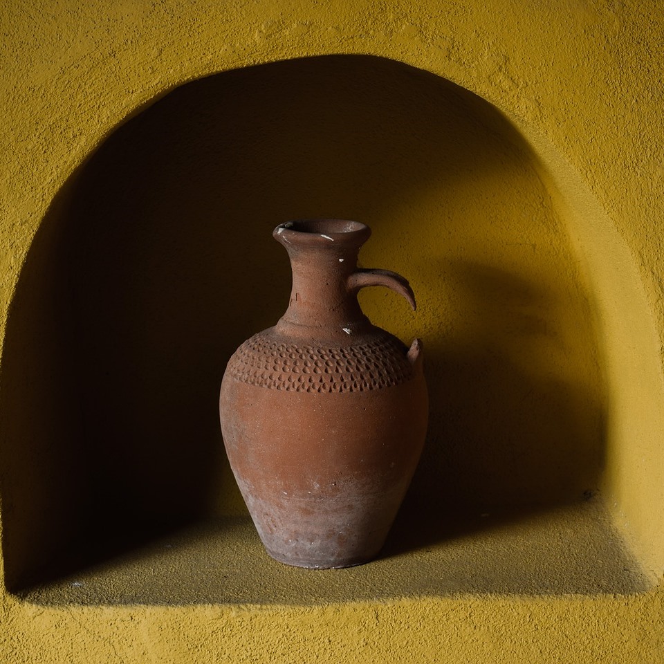 Foolproof Tips for Packing Pottery Artwork Before Shipping