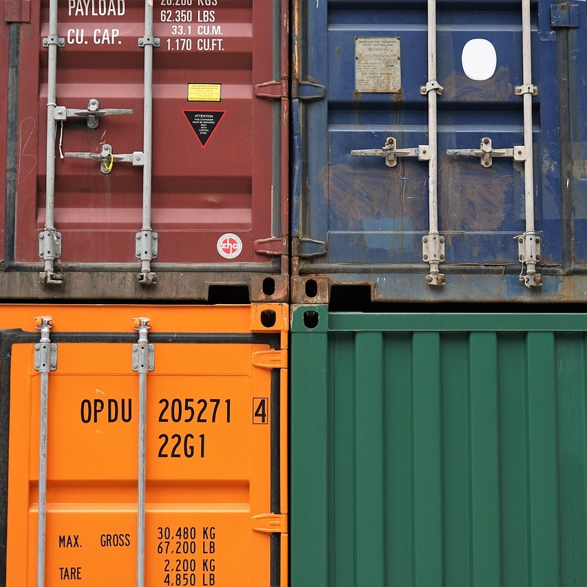 5 Ways Storage Containers Can Benefit Your Business