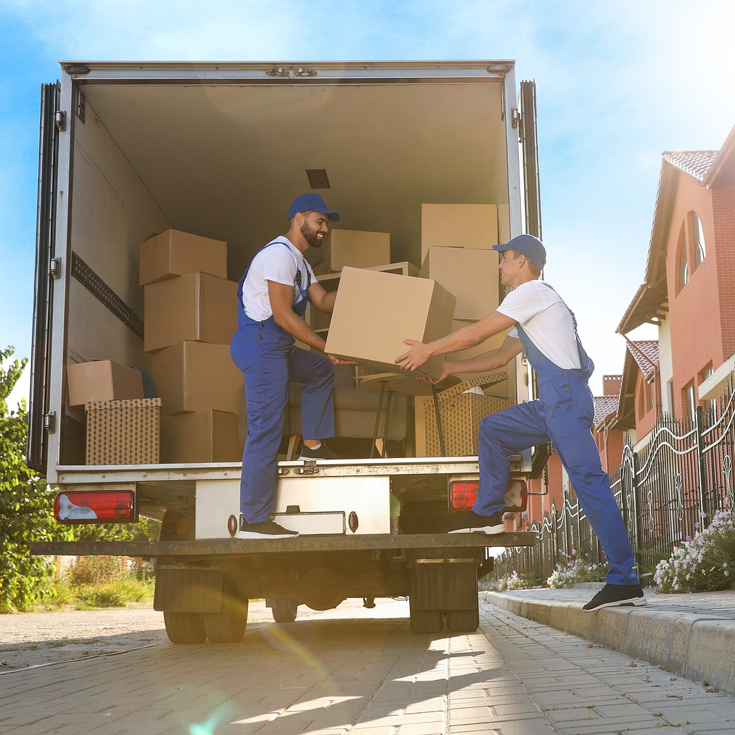 What to Do to Hire the Best Professional Movers in 2022?