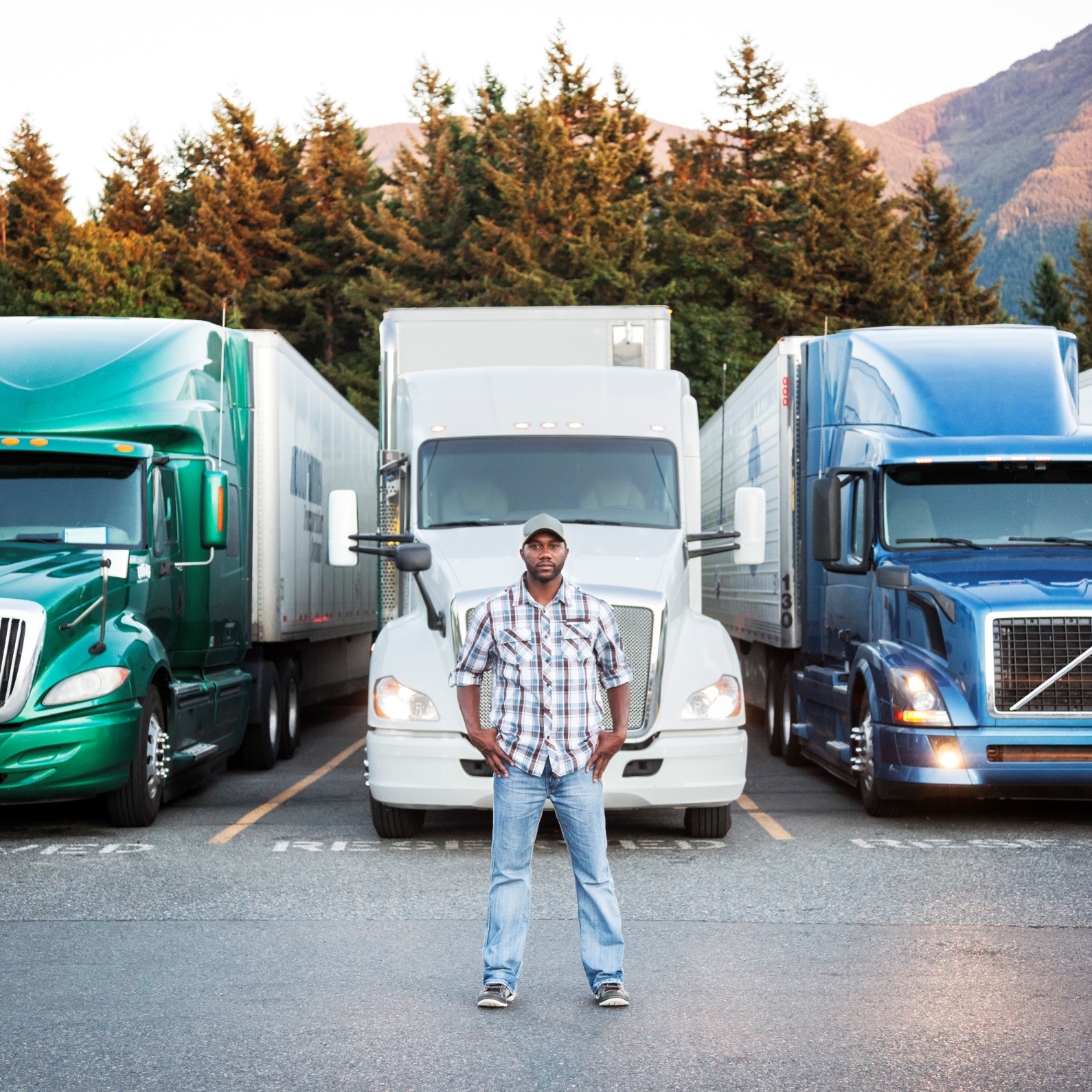 How to Manage Trucking Company Finances and Cash Flow Effectively