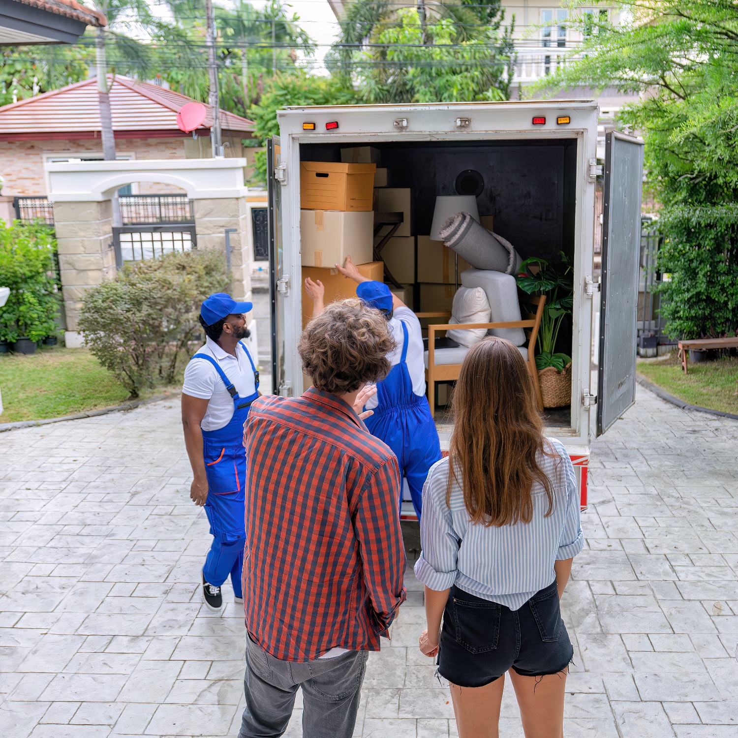 Tips to Schedule Your Home Move in Peak Season