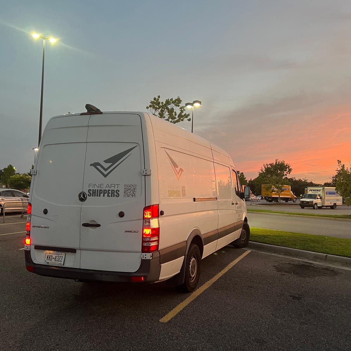 Your 2025 Guide to Choosing the Best Artwork Shipping Companies