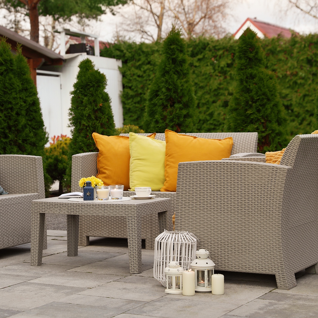 How to Choose the Best Outdoor Furniture That Suits Your Home Design