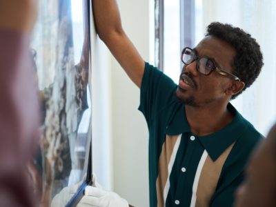 How to Pack Framed Art for Shipping: Customization Guidance