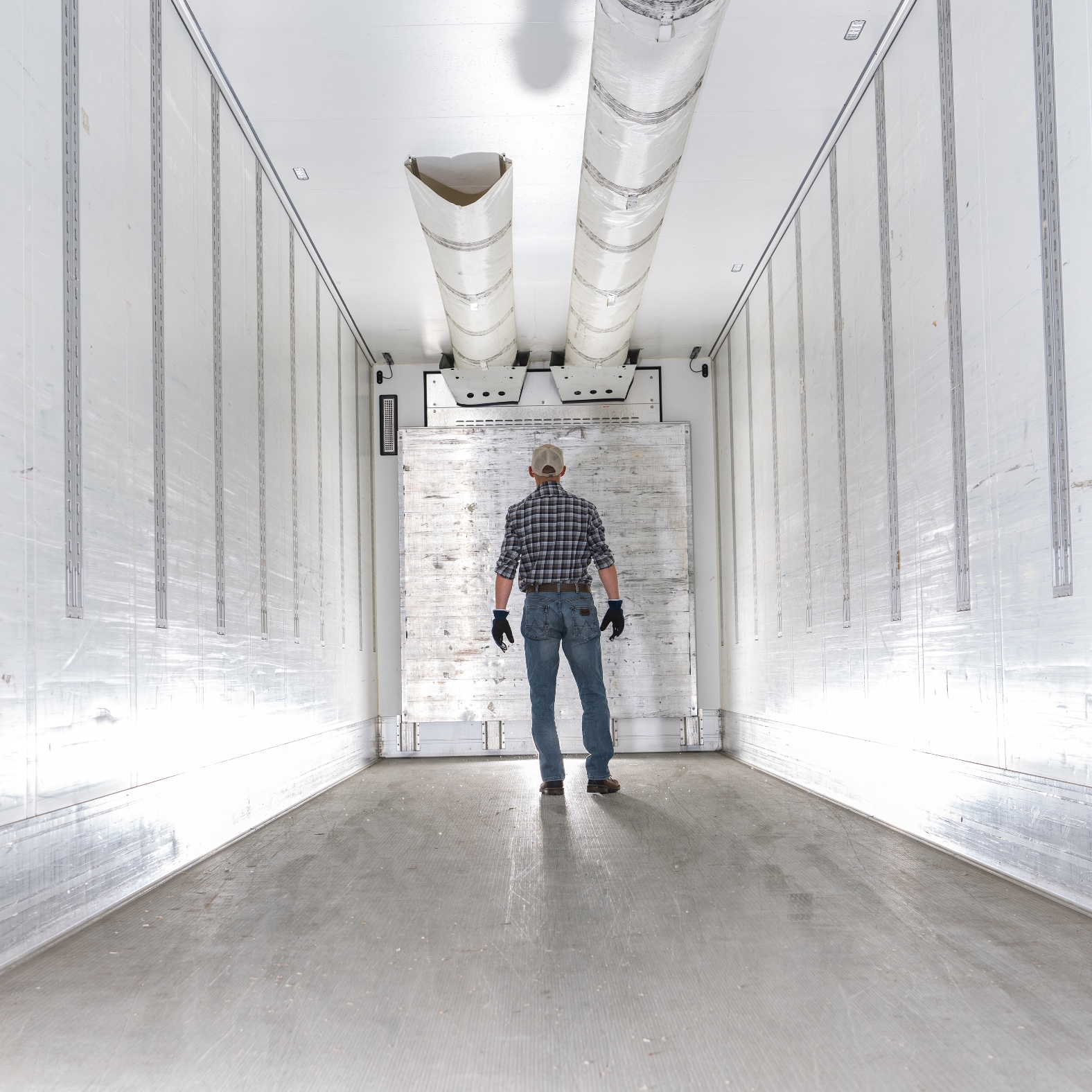 The Role of Mobile Refrigerated Trailers in Cold Chain Logistics