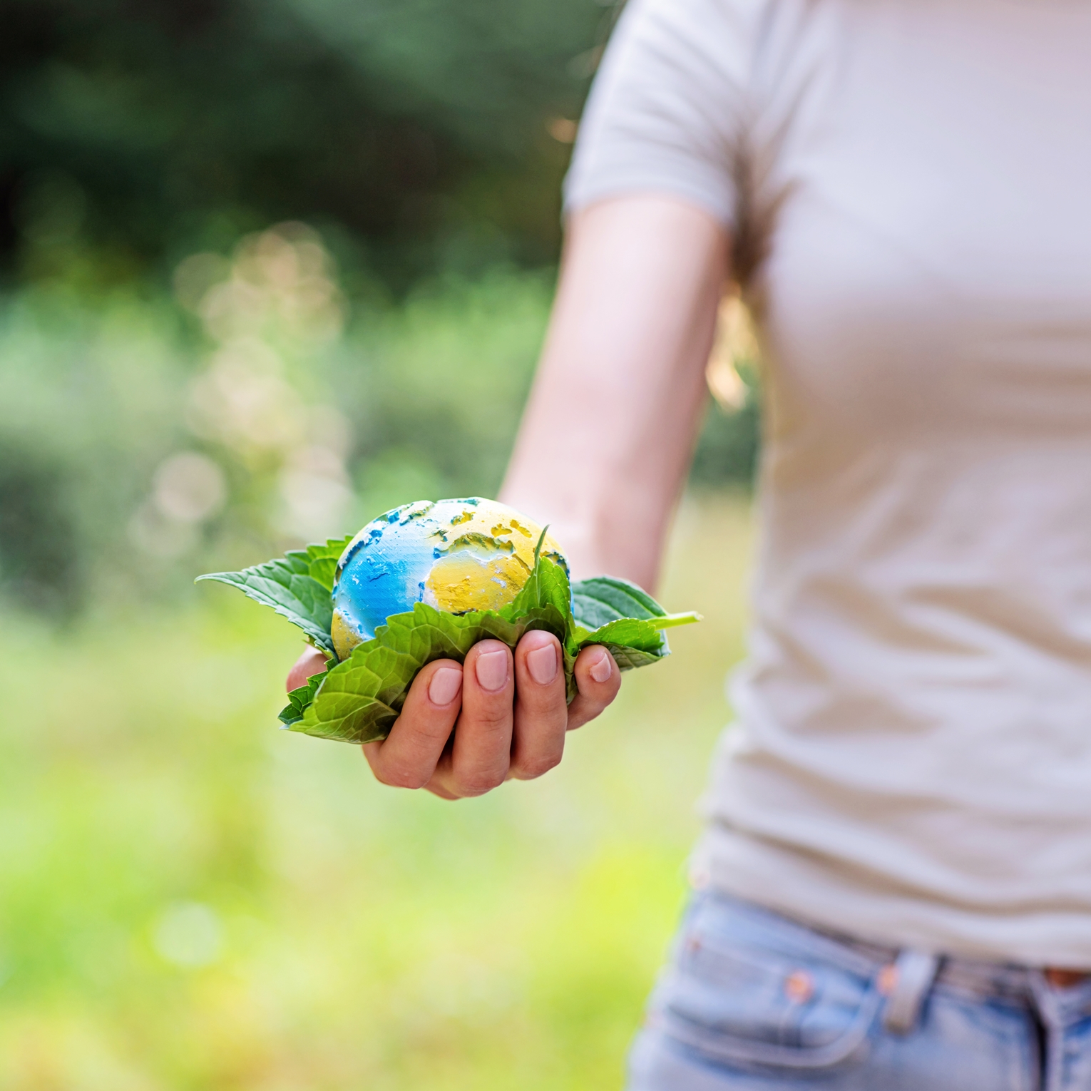 How to Organize Eco-Friendly Art Storage for Fragile Items