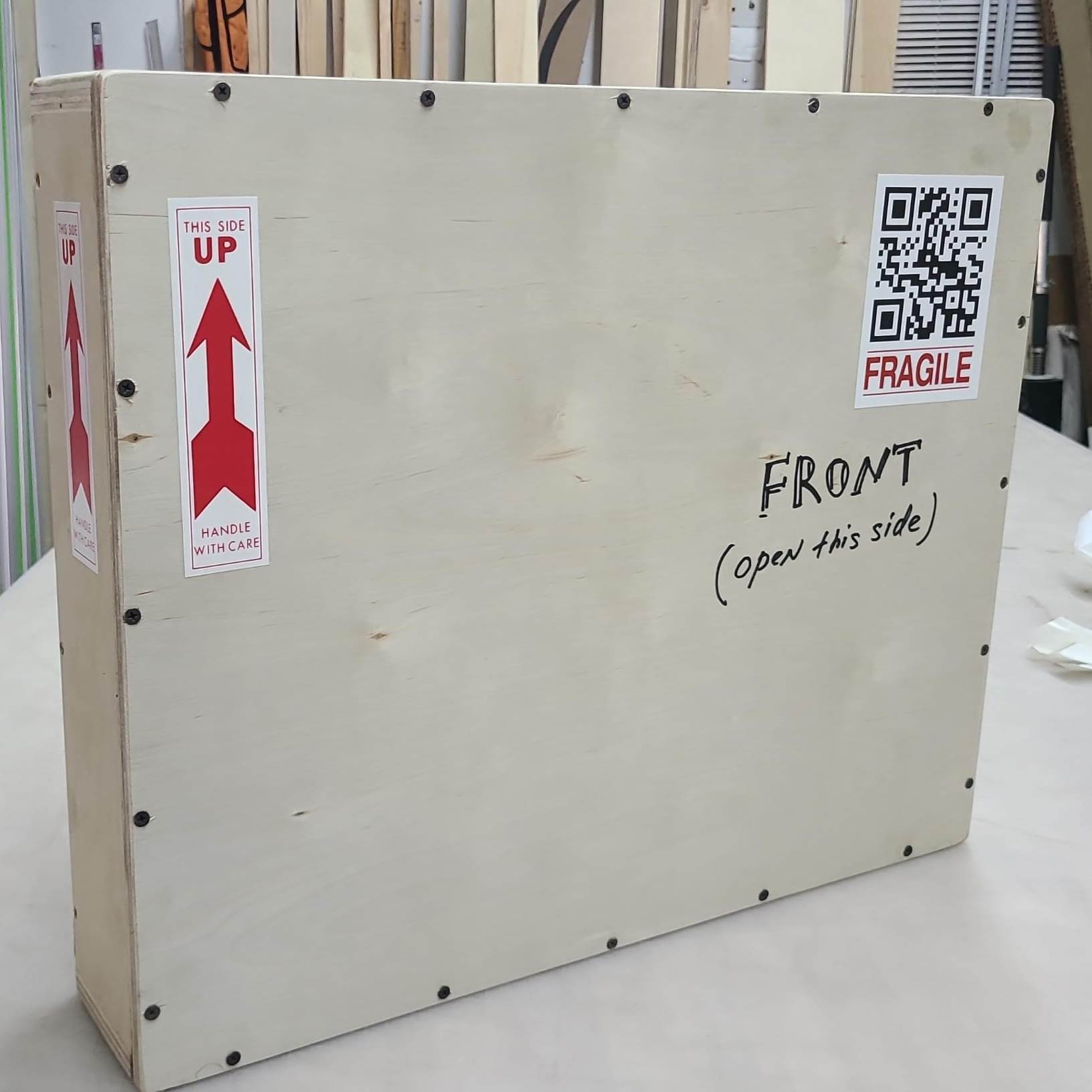 Balancing Strength and Accessibility in Heavy-Duty Artwork Packaging