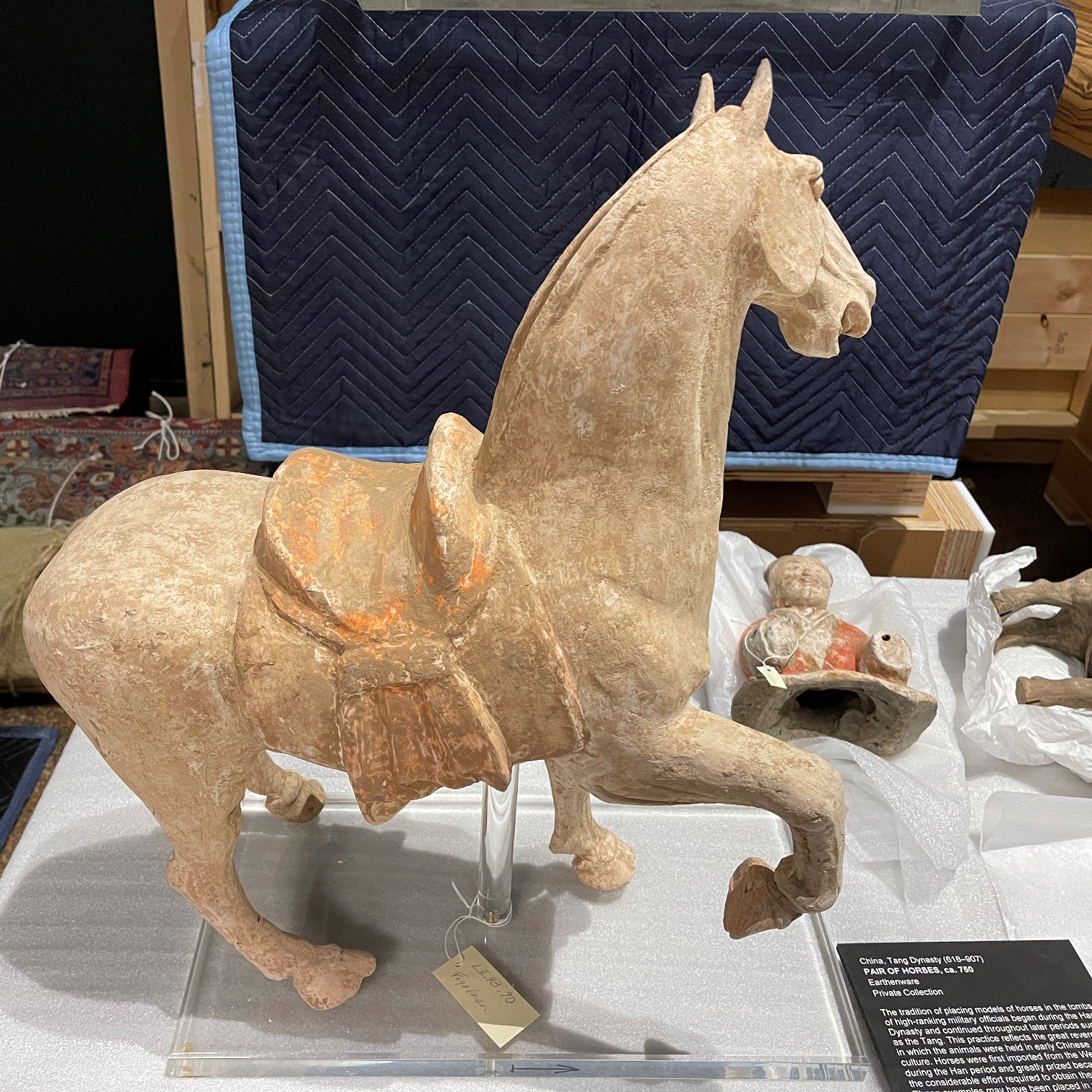 Custom Packaging for Antiques: Best Practices for Safe Travel