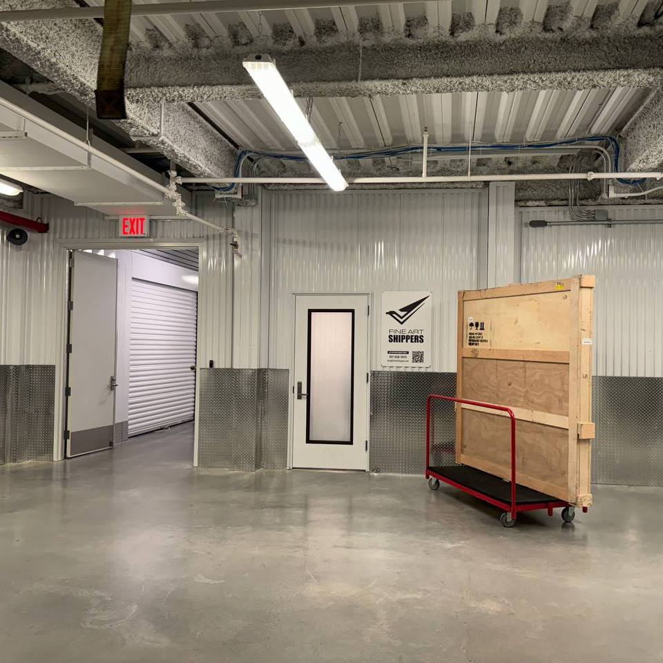 Climate-Controlled Painting Storage: Your Pro Checklist