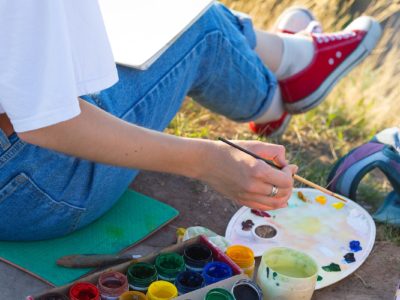 How Portable Art Kits Are Transforming Contemporary Travel Art