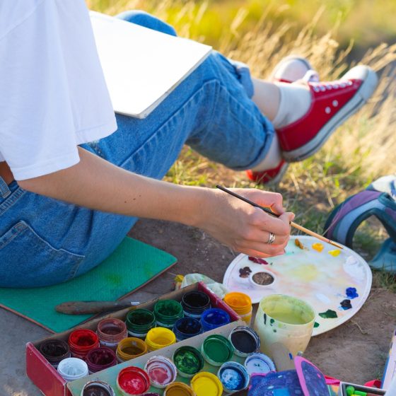 How Portable Art Kits Are Transforming Contemporary Travel Art