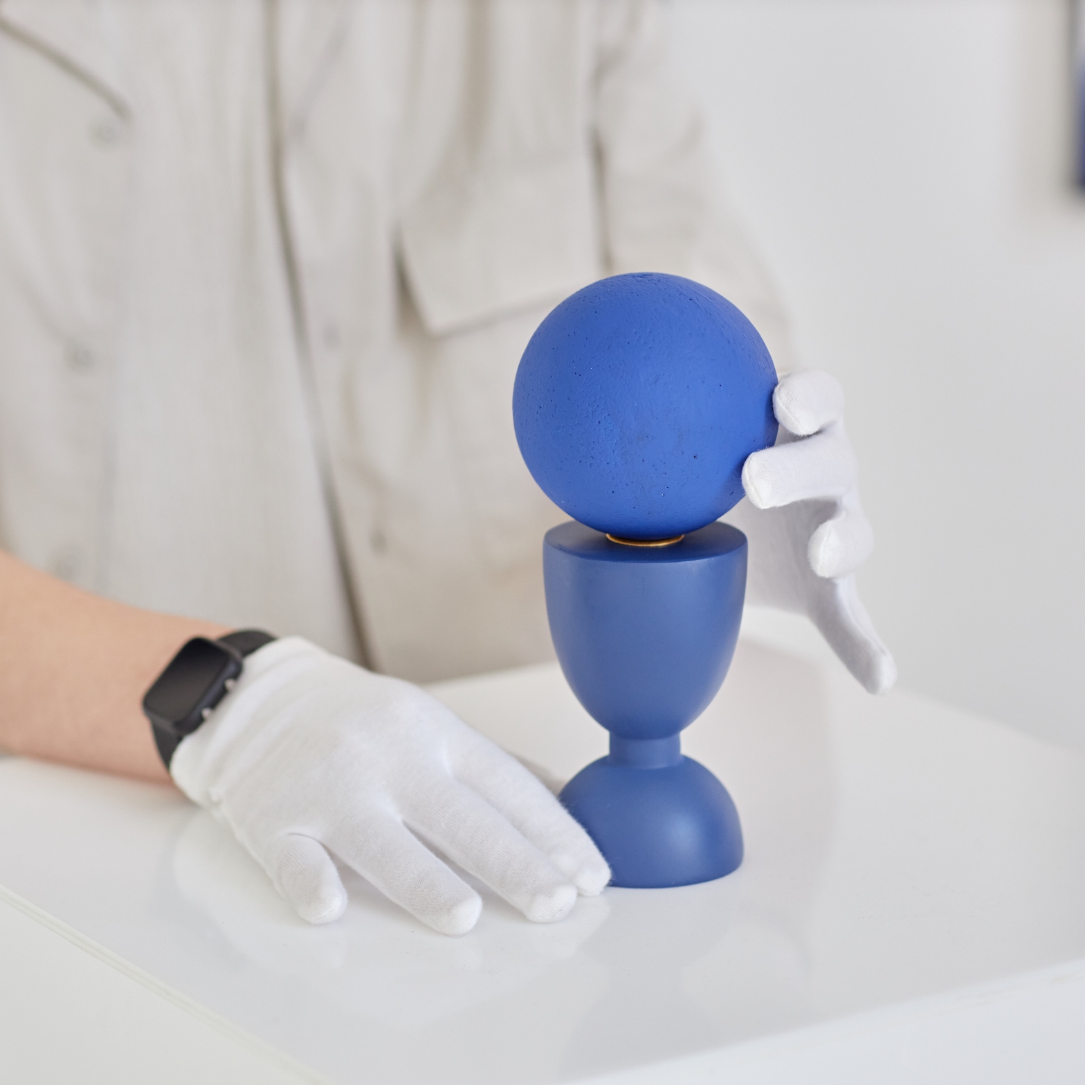 The Best Courier for Artwork: Top Characteristics to Look At