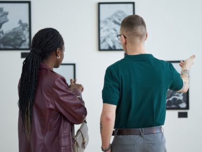 The Gallery Wall, Simplified: Layouts That Survive Moves and Makeovers