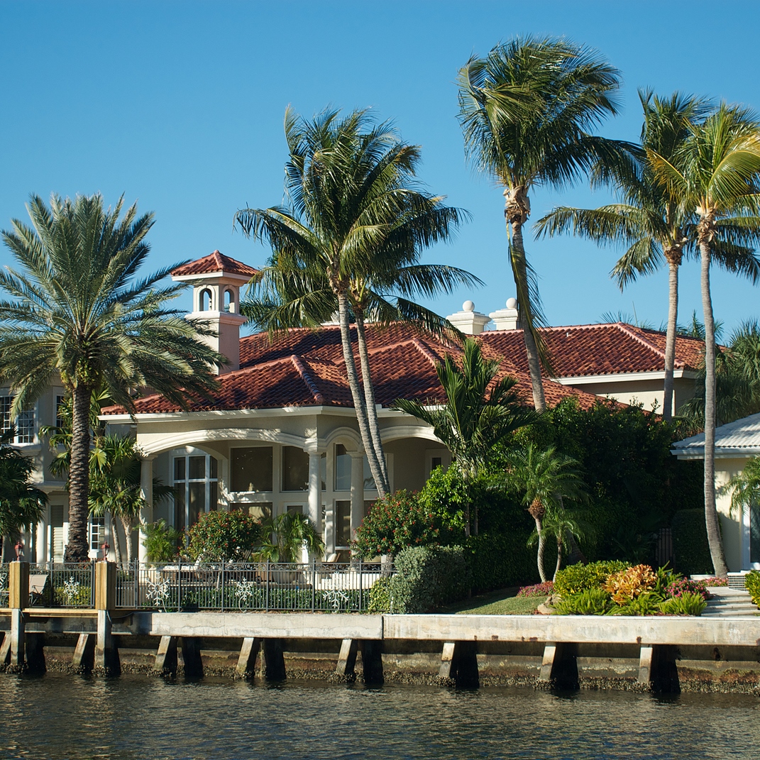 What to Know Before Moving Near Florida’s Shores