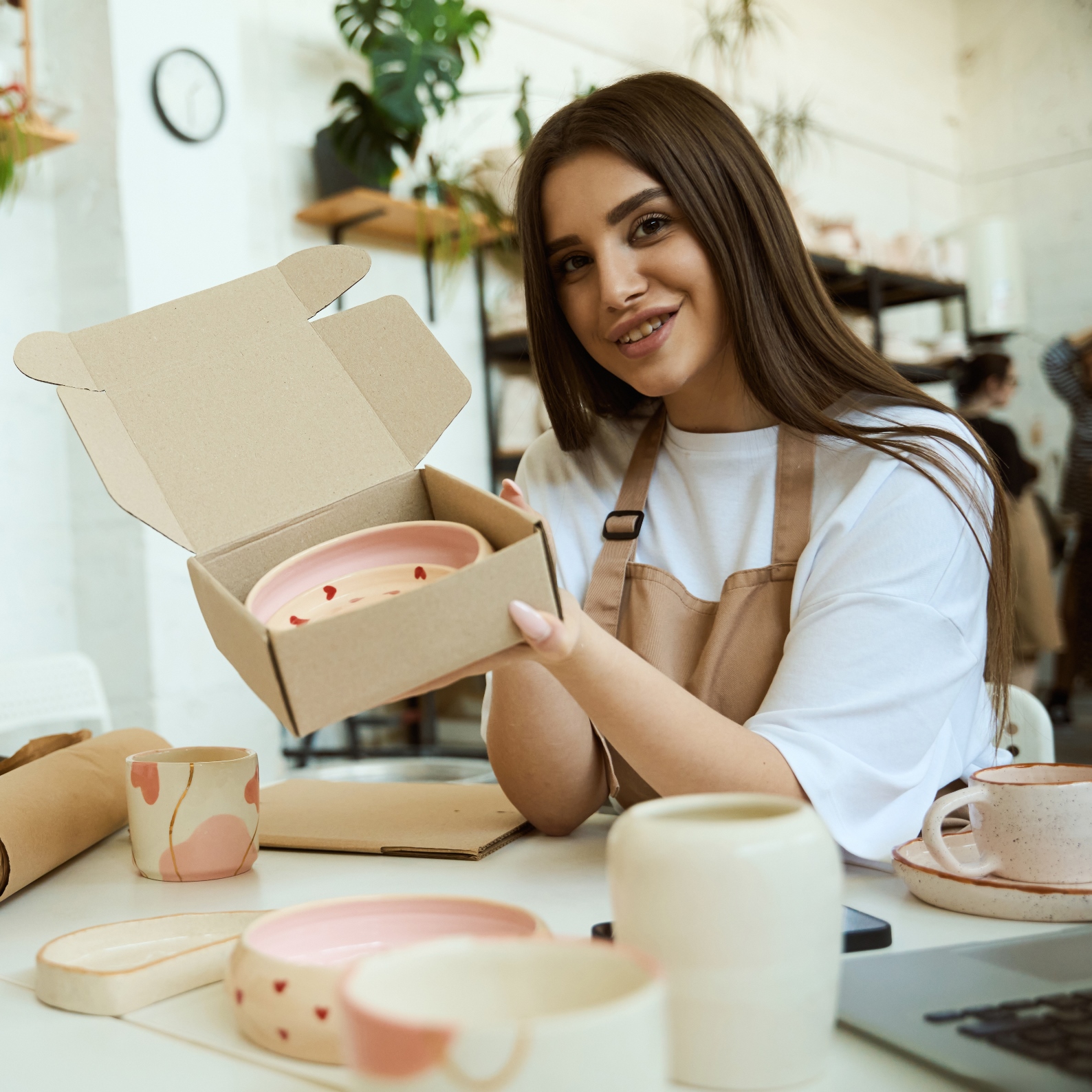 Shipping Ceramics: The Dos and Don’ts Art Owners Can’t Ignore