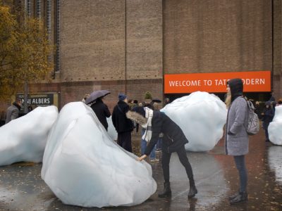 Specialized Artwork Handling: Dealing with Contemporary Installations