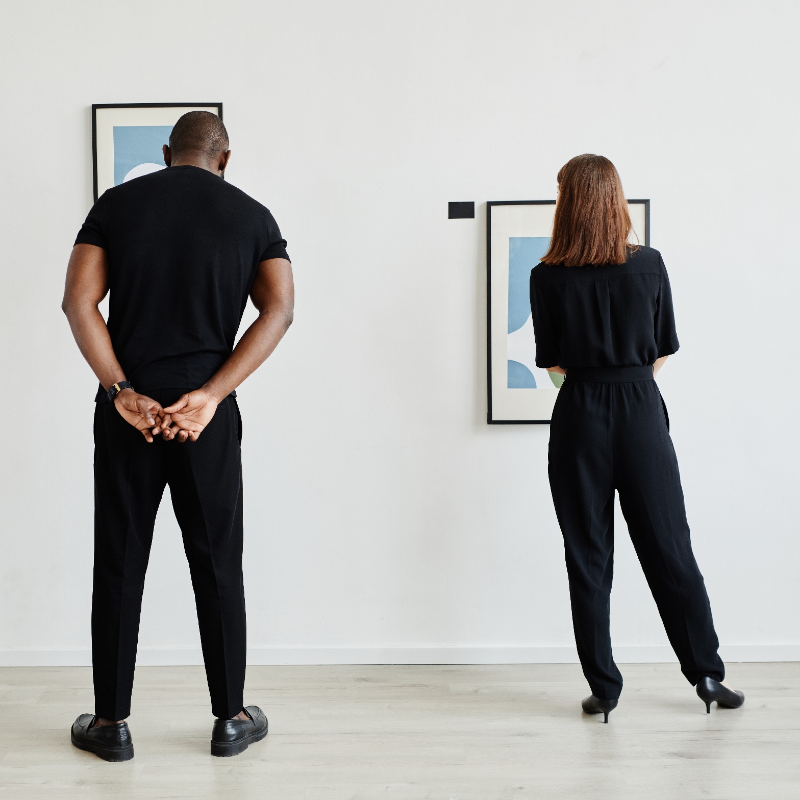 Shipping Glass Framed Art: Industry Standards 2026