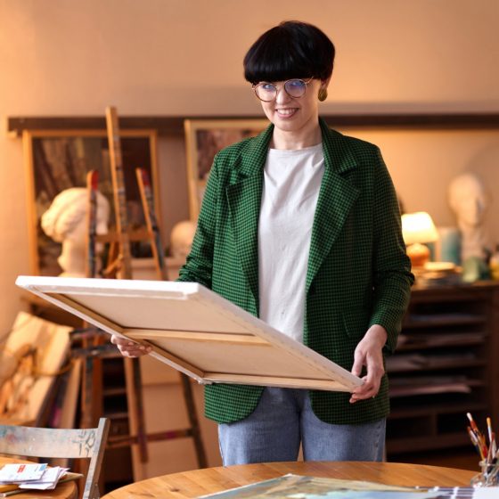 The Hidden Risks of Shipping Artwork Without Specialists