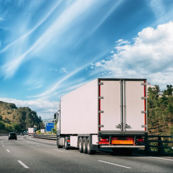 How Shippers Use Freight Indices to Negotiate Better Carrier Rates