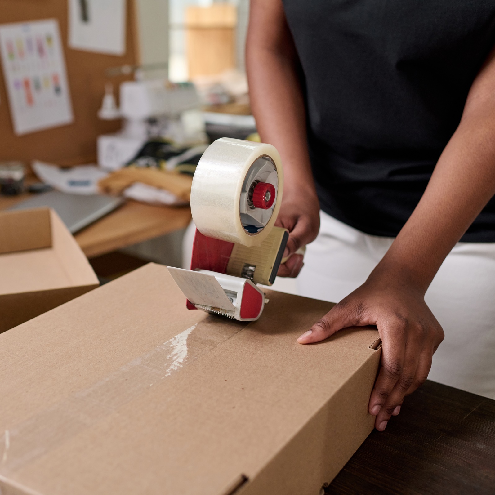 Common Mistakes When Packing Art for Shipping: Collector’s Don’ts